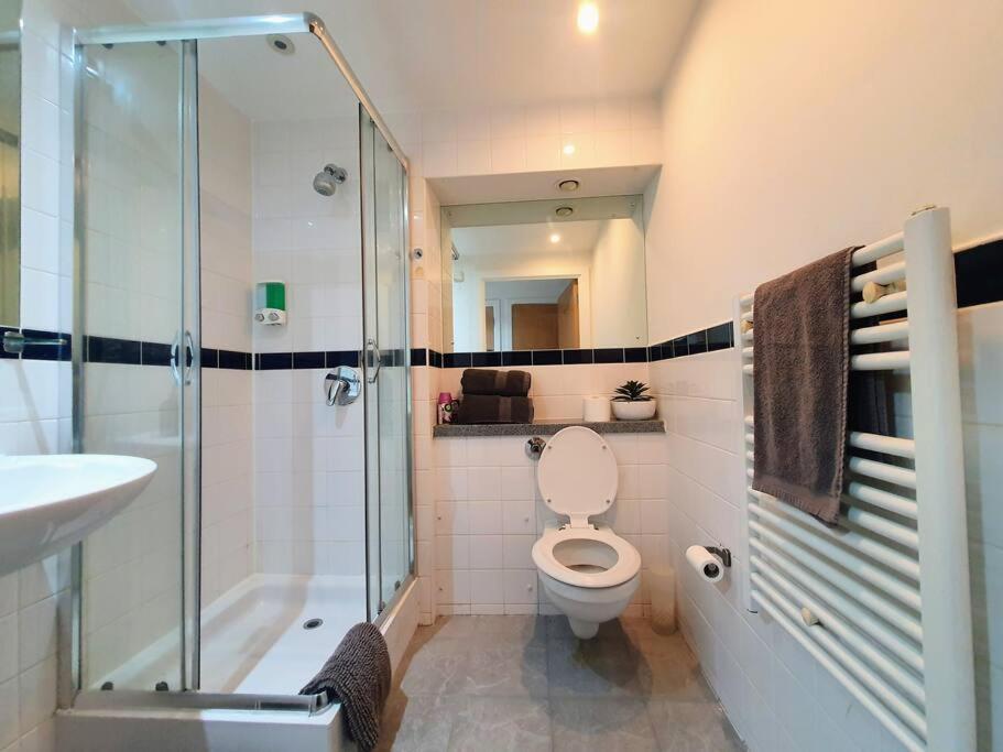 Contemporary Modern Studio Apartment - City Centre 伯明翰 外观 照片
