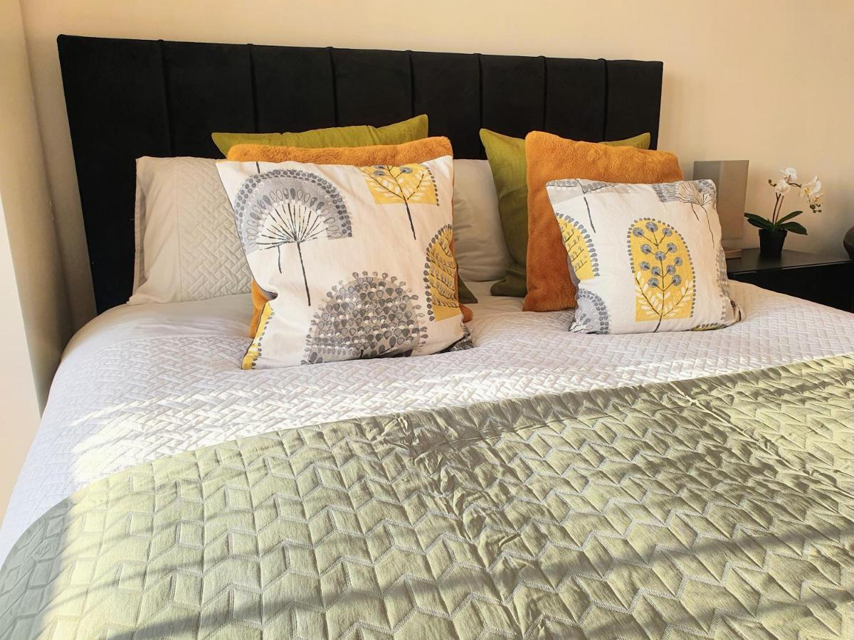 Contemporary Modern Studio Apartment - City Centre 伯明翰 外观 照片